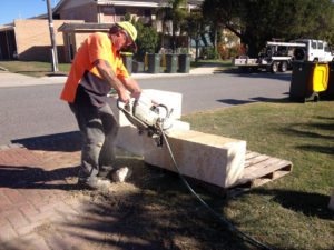 limestone retaining wall colorbond fencing and gates perth